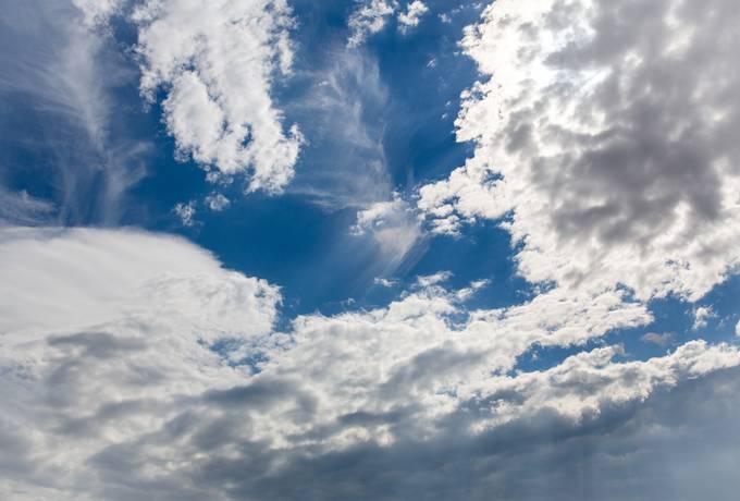 free Clear Sky with Clouds texture