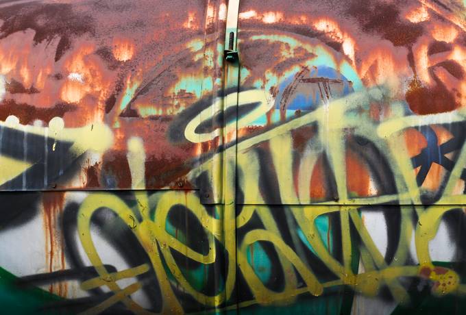 metal graffiti splatter