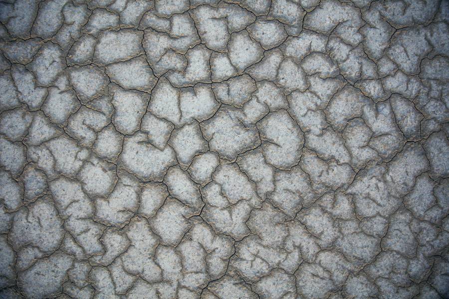 Dry and Cracked Soil free texture